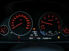 2013款 328i 2.0T 自动 风尚设计套装