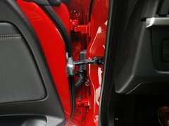 2013款 328i 2.0T 自动 风尚设计套装