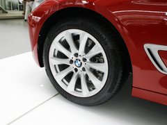 2013款 328i 2.0T 自动 风尚设计套装