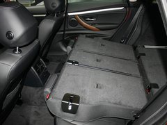 2013款 328i 2.0T 自动 风尚设计套装