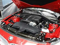 2013款 328i 2.0T 自动 风尚设计套装