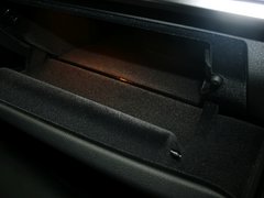 2013款 328i 2.0T 自动 风尚设计套装