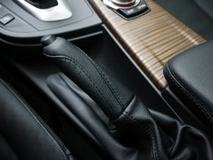2013款 328i 2.0T 自动 风尚设计套装