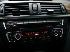 2013款 328i 2.0T 自动 风尚设计套装