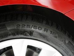 2013款 328i 2.0T 自动 风尚设计套装