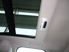 2013款 328i 2.0T 自动 风尚设计套装