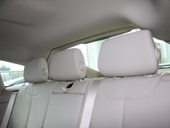 2013款 328i 2.0T 自动 风尚设计套装