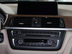 2013款 328i 2.0T 自动 风尚设计套装