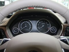 2013款 328i 2.0T 自动 风尚设计套装