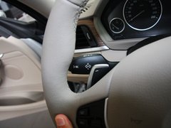 2013款 328i 2.0T 自动 风尚设计套装