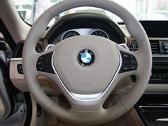 2013款 328i 2.0T 自动 风尚设计套装