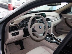 2013款 328i 2.0T 自动 风尚设计套装
