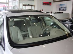 2013款 328i 2.0T 自动 风尚设计套装