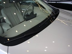 2013款 328i 2.0T 自动 风尚设计套装