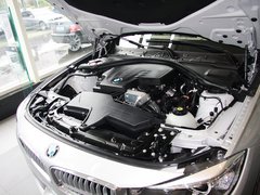 2013款 328i 2.0T 自动 风尚设计套装