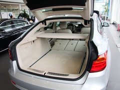 2013款 328i 2.0T 自动 风尚设计套装