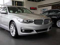 2013款 328i 2.0T 自动 风尚设计套装