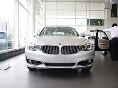 2013款 328i 2.0T 自动 风尚设计套装
