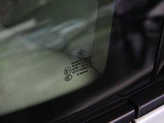 2013款 328i 2.0T 自动 风尚设计套装