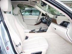 2013款 328i 2.0T 自动 风尚设计套装