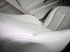 2013款 328i 2.0T 自动 风尚设计套装