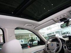 2013款 328i 2.0T 自动 风尚设计套装