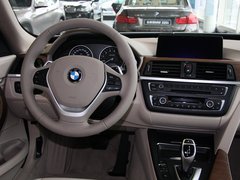 2013款 328i 2.0T 自动 风尚设计套装
