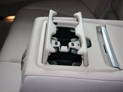 2013款 328i 2.0T 自动 风尚设计套装
