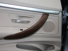 2013款 328i 2.0T 自动 风尚设计套装