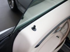 2013款 328i 2.0T 自动 风尚设计套装