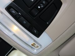 2013款 328i 2.0T 自动 风尚设计套装
