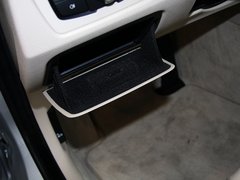 2013款 328i 2.0T 自动 风尚设计套装
