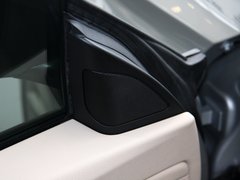 2013款 328i 2.0T 自动 风尚设计套装