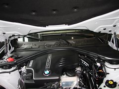 2013款 328i 2.0T 自动 风尚设计套装