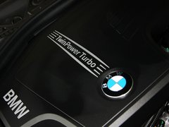 2013款 328i 2.0T 自动 风尚设计套装