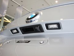 2013款 328i 2.0T 自动 风尚设计套装
