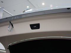 2013款 328i 2.0T 自动 风尚设计套装