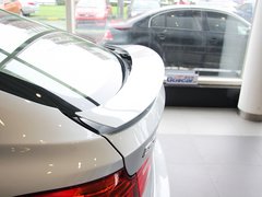 2013款 328i 2.0T 自动 风尚设计套装