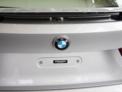 2013款 328i 2.0T 自动 风尚设计套装