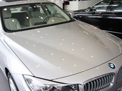 2013款 328i 2.0T 自动 风尚设计套装
