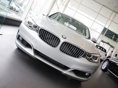2013款 328i 2.0T 自动 风尚设计套装