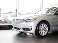 2013款 328i 2.0T 自动 风尚设计套装