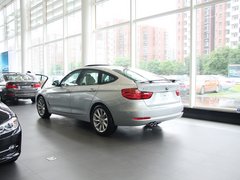 2013款 328i 2.0T 自动 风尚设计套装