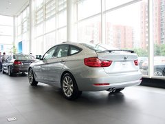 2013款 328i 2.0T 自动 风尚设计套装