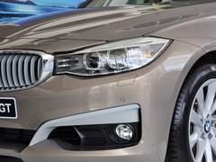 2013款 328i 2.0T 自动 风尚设计套装