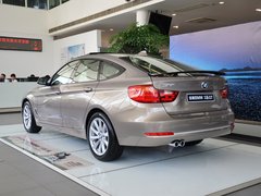 2013款 328i 2.0T 自动 风尚设计套装