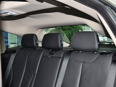 2013款 328i 2.0T 自动 风尚设计套装