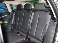2013款 328i 2.0T 自动 风尚设计套装