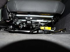 2013款 328i 2.0T 自动 风尚设计套装