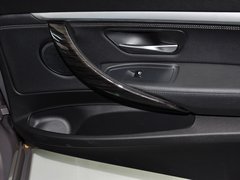 2013款 328i 2.0T 自动 风尚设计套装
